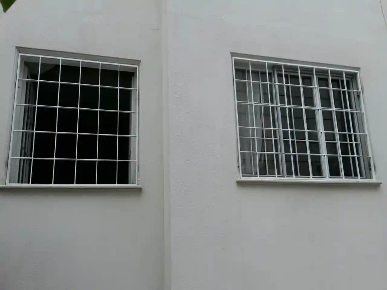 قیمت حفاظ پنجره با پروفیل سنگین و سبک قیمت حفاظ پنجره با پروفیل سنگین و سبک