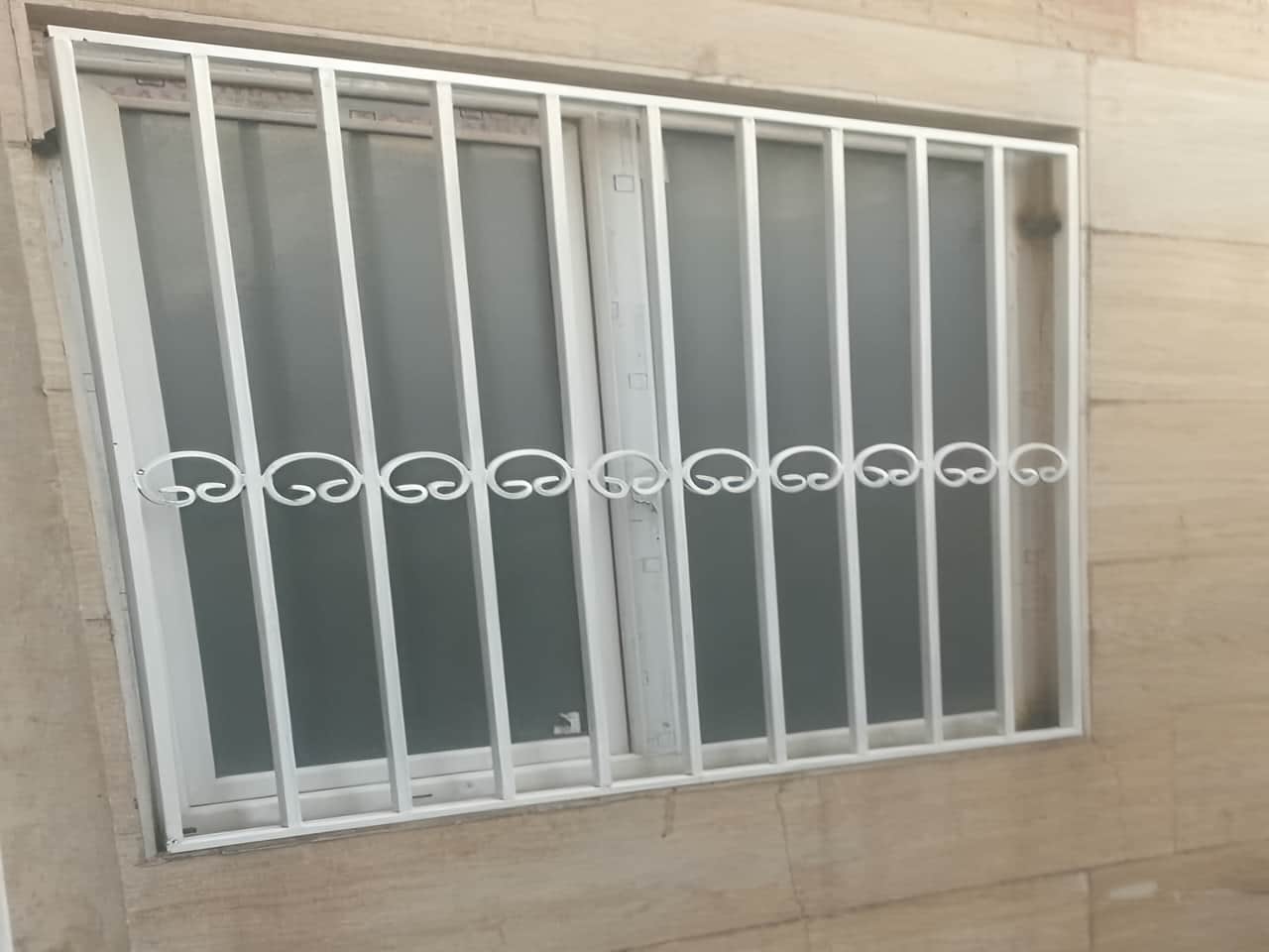 مدل های حفاظ پنجره فرفورژه، مدرن و ساده
