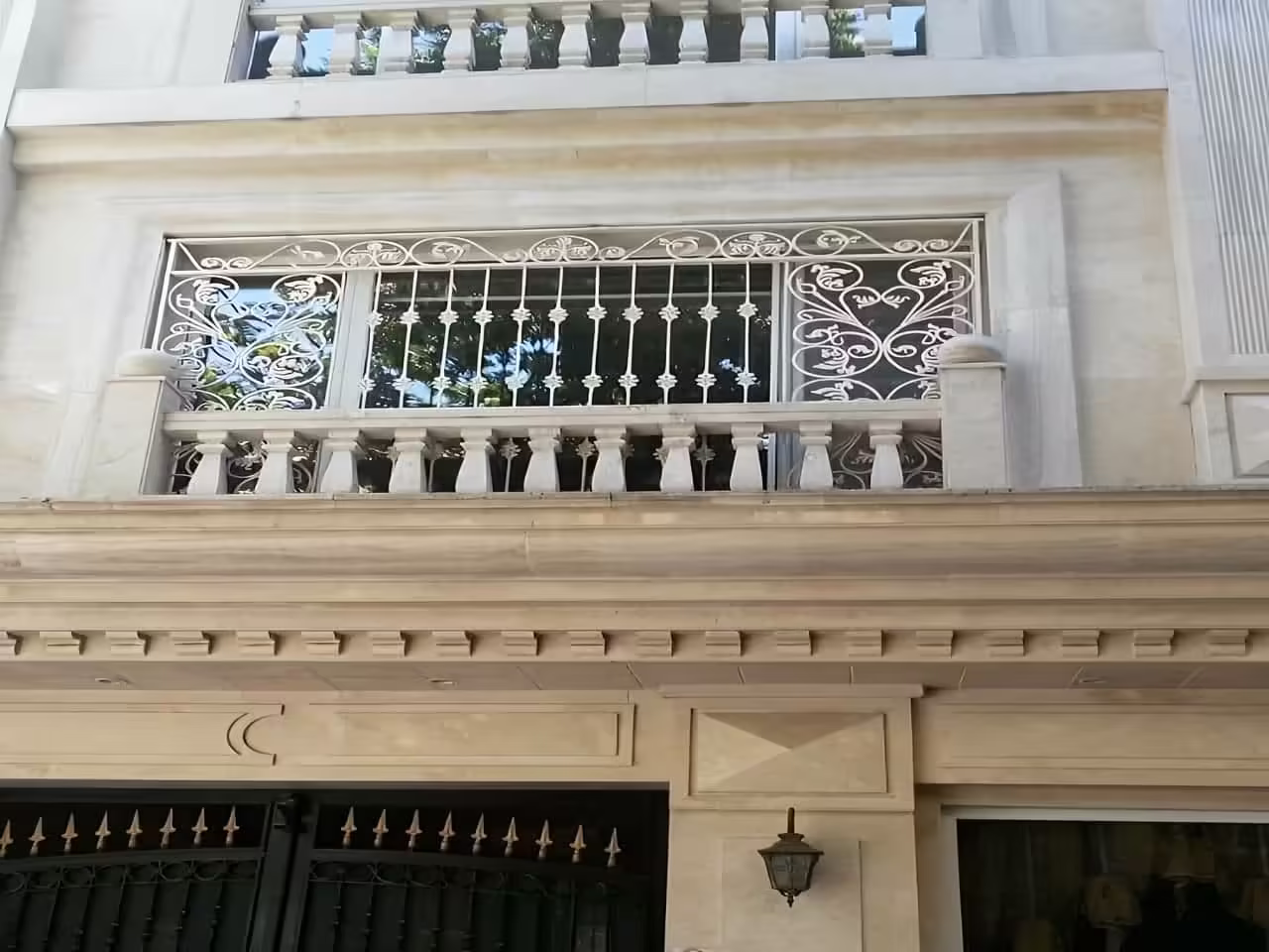 حفاظ پنجره چیست و چرا برای امنیت خانه ضروری است حفاظ پنجره چیست و چرا برای امنیت خانه ضروری است