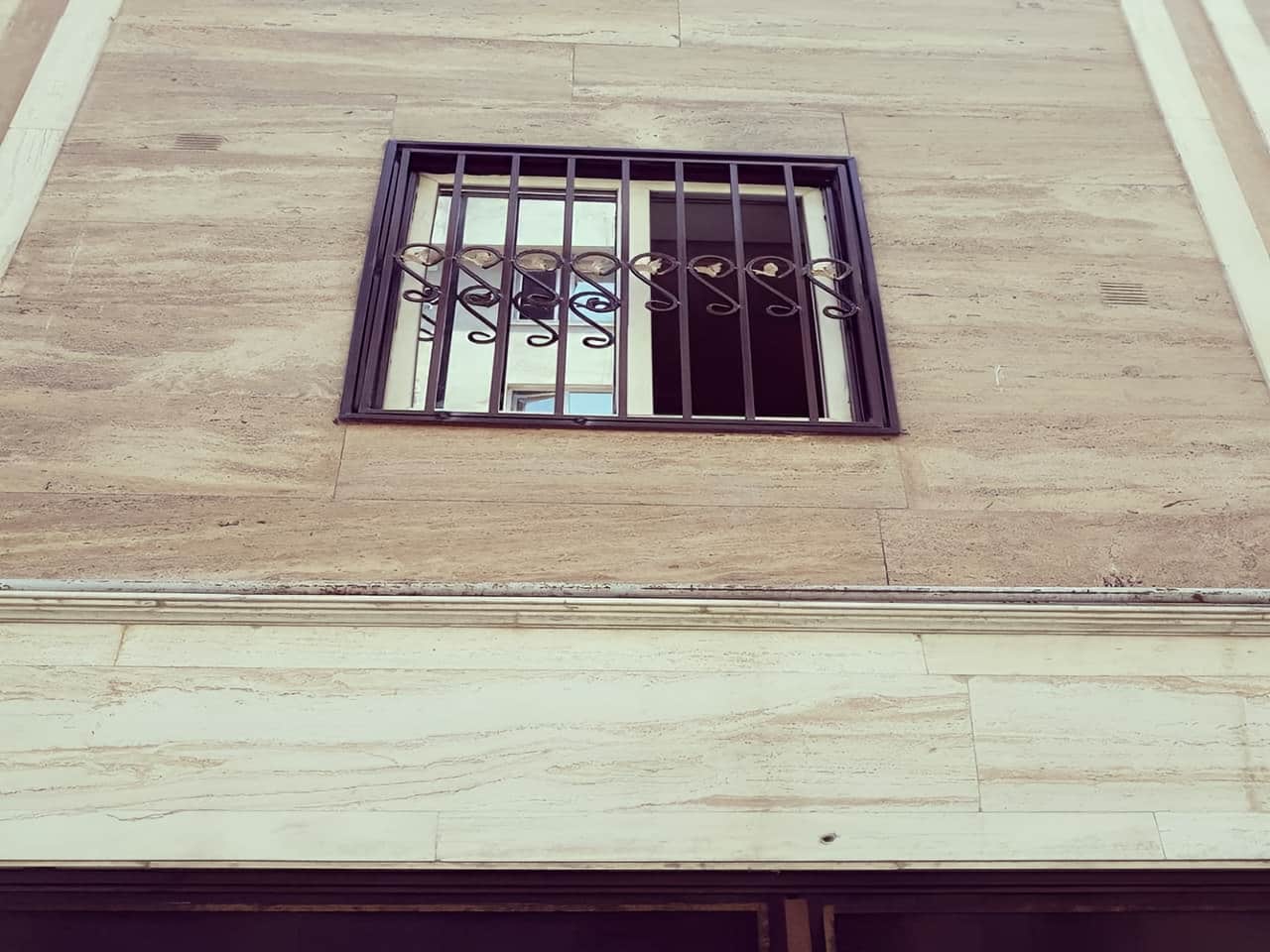 حفاظ پنجره آهنی ساده قیمت و مشخصات حفاظ پنجره آهنی ساده قیمت و مشخصات