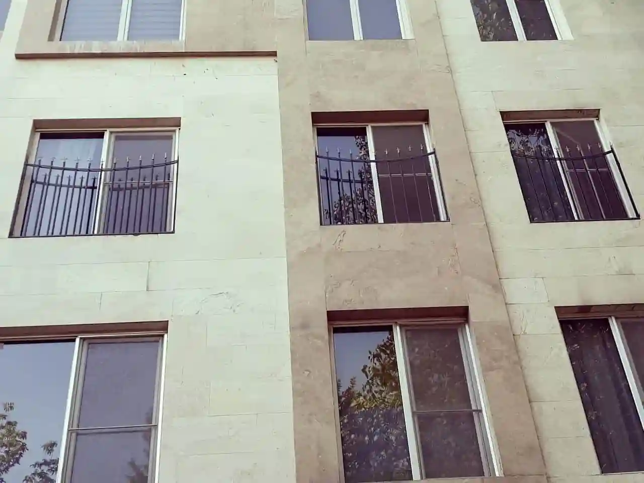 انتخاب حفاظ پنجره مناسب برای خانه های ویلایی انتخاب حفاظ پنجره مناسب برای خانه های ویلایی