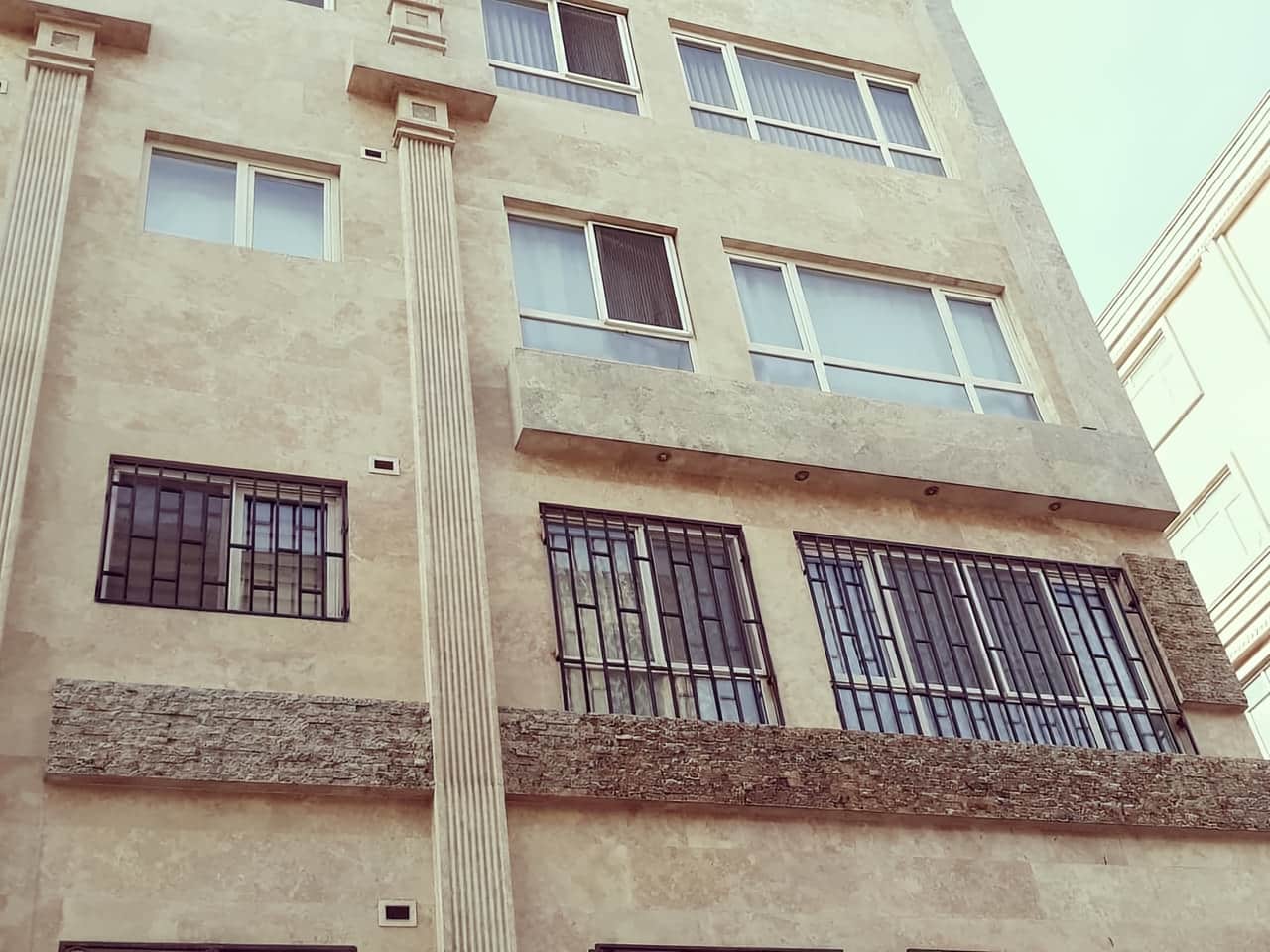 حفاظ پنجره نرده ای: انواع و کاربردها حفاظ پنجره نرده ای: انواع و کاربردها