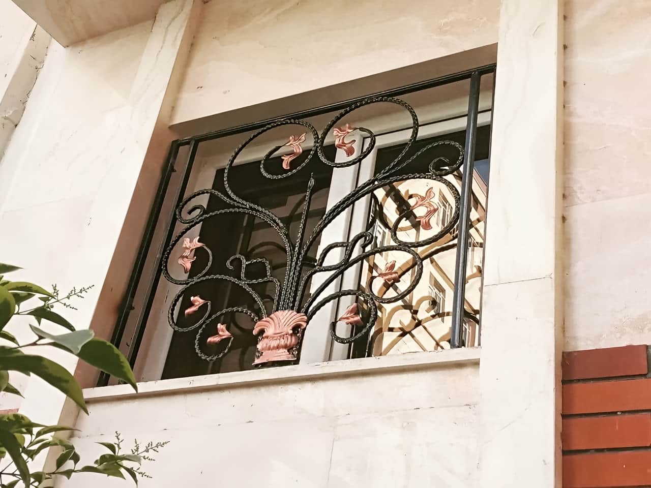 اهمیت نصب حفاظ پنجره برای واحدهای مسکونی اهمیت نصب حفاظ پنجره برای واحدهای مسکونی