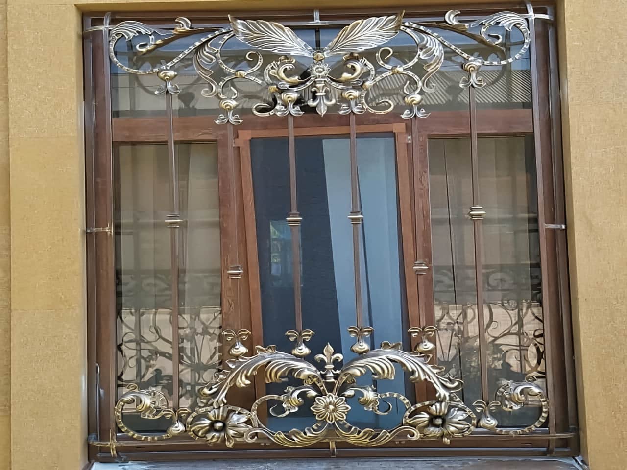 طرح های ساده و شیک حفاظ پنجره آهنی