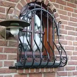 حفاظ پنجره چیست حفاظ پنجره چیست