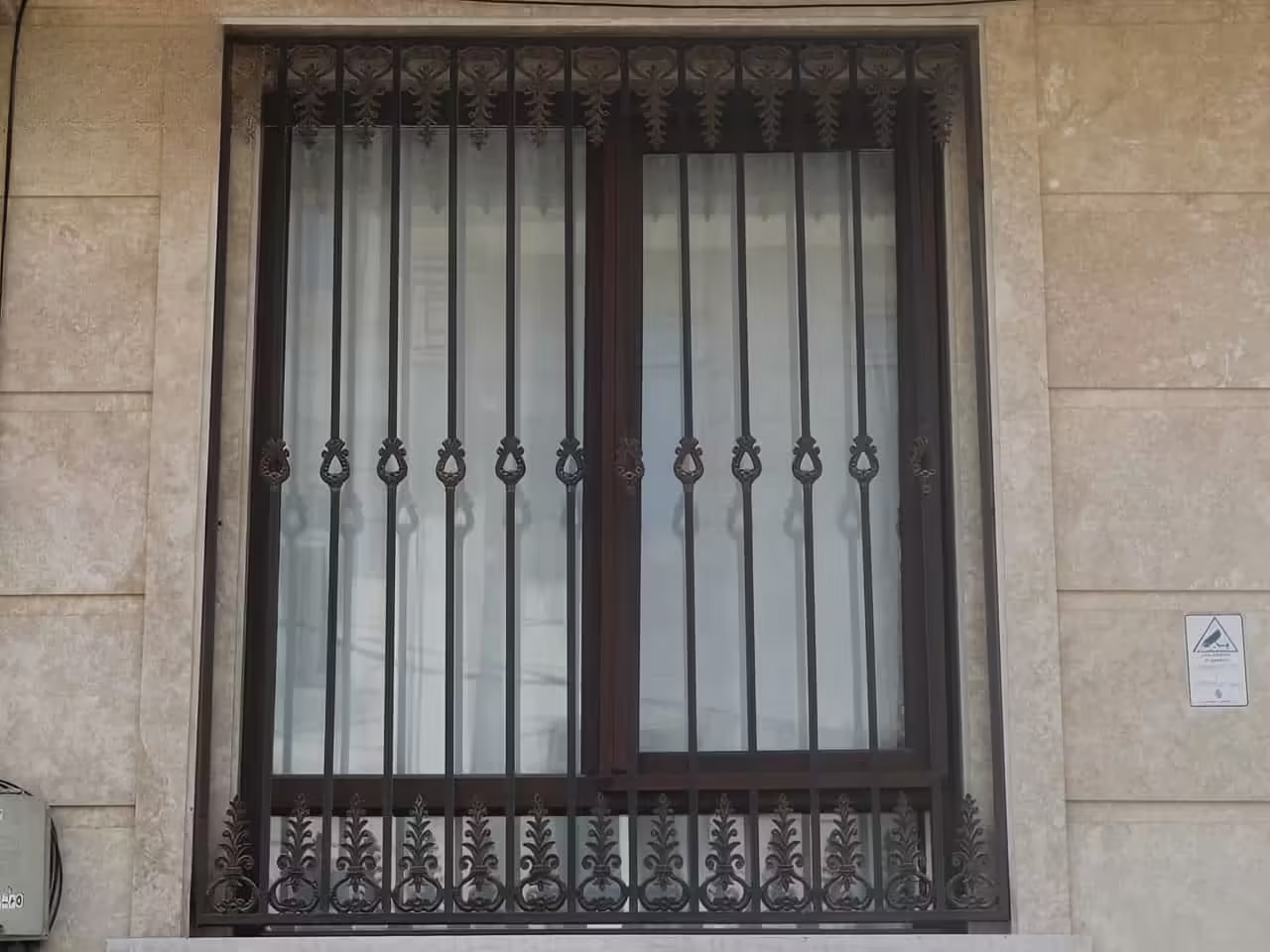 حفاظ پنجره ضد دزدی حفاظ پنجره ضد دزدی