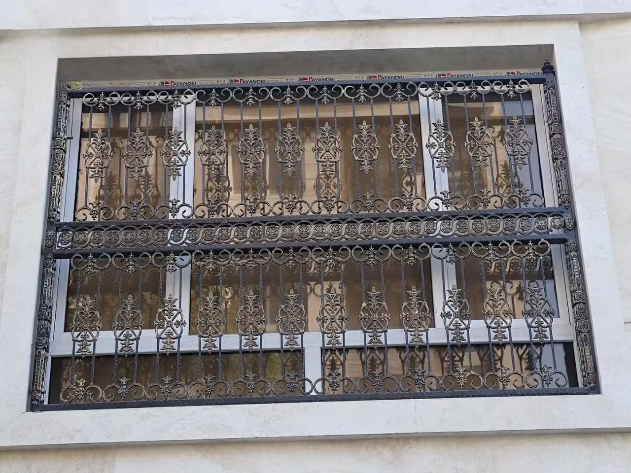 حفاظ پنجره دوجداره نرده دار حفاظ پنجره دوجداره نرده دار