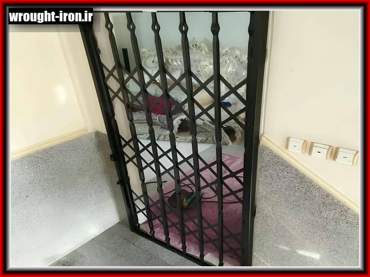 آیا نصب درب آکاردئونی نیاز به متخصص دارد؟