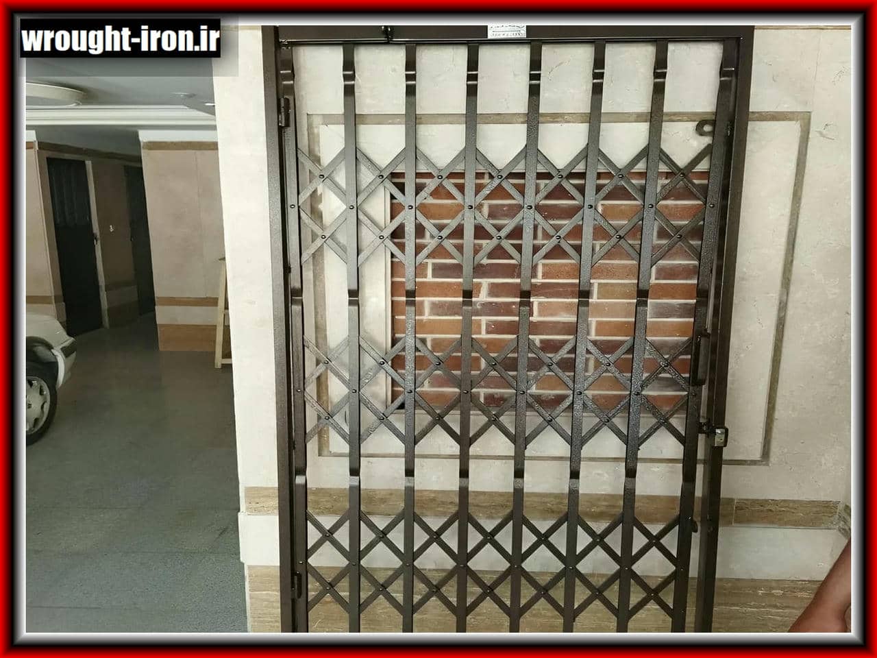 چرا انتخاب درب آکاردئونی برای ورودی ساختمانها منطقی است؟ چرا انتخاب درب آکاردئونی برای ورودی ساختمانها منطقی است؟