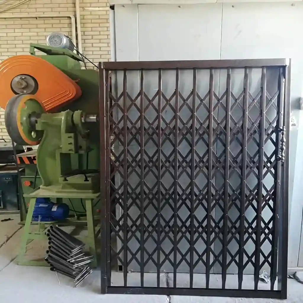 حفاظ آکاردئونی تمام گل دوبل چهار جداره قیمت