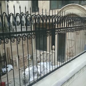 حفاظ سرنیزه ای دیواری با طراحی ایمن