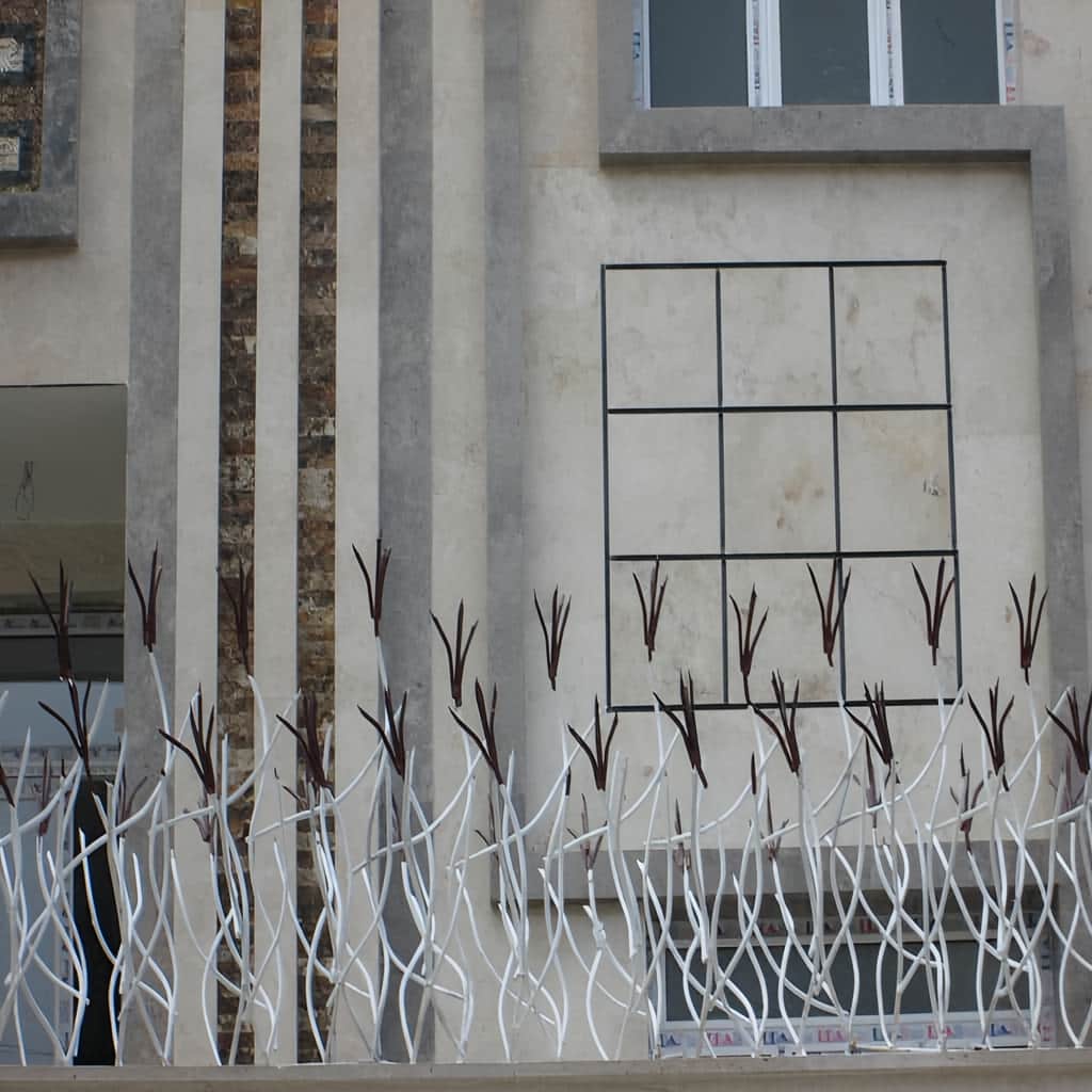 حفاظ غنچه ای دیواری