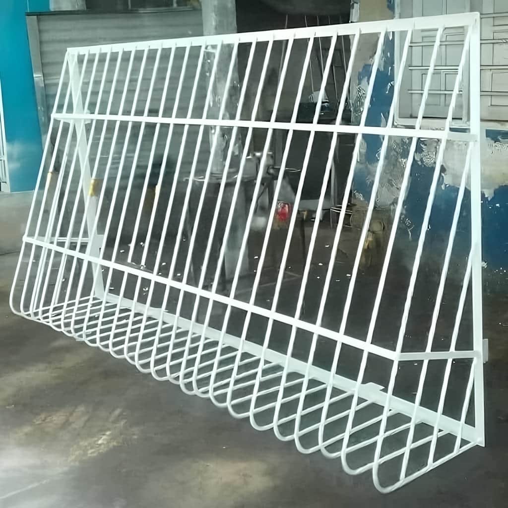 حفاظ پنجره سبدی ارکیده با جاگلدانی خرید