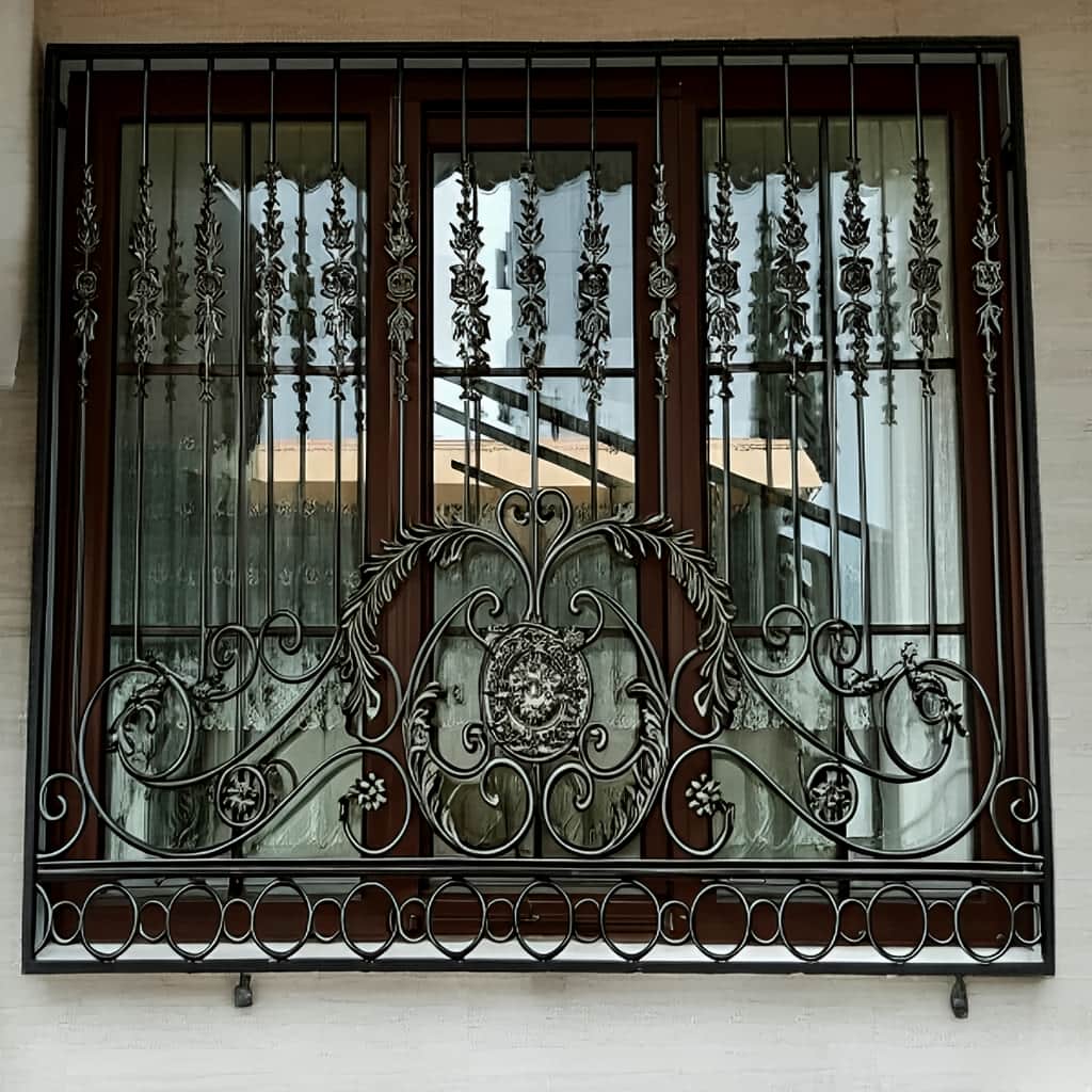 حفاظ پنجره سلطنتی گلبرگ فروش