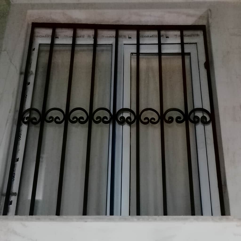 حفاظ پنجره نعل اسبی ساخت