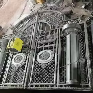 درب حیاط آهنی کلاسیک مدرن درب حیاط آهنی کلاسیک مدرن
