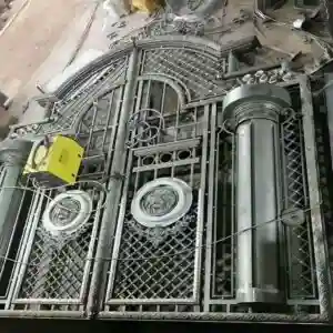 درب حیاط آهنی کلاسیک مدرن درب حیاط آهنی کلاسیک مدرن
