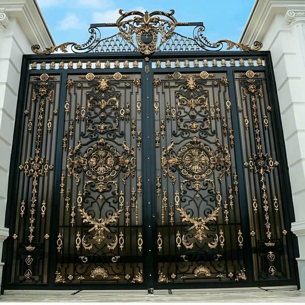 فروش درب حیاط آهنی دولنگه ماشین رو