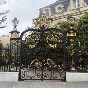 خرید درب حیاط آهنی شیک