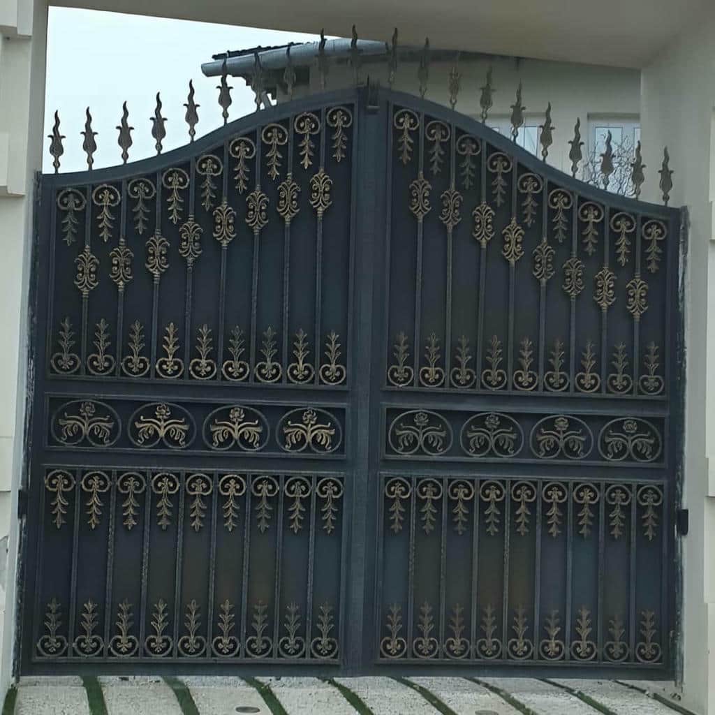 درب فلزی انگلیسی کلاسیک