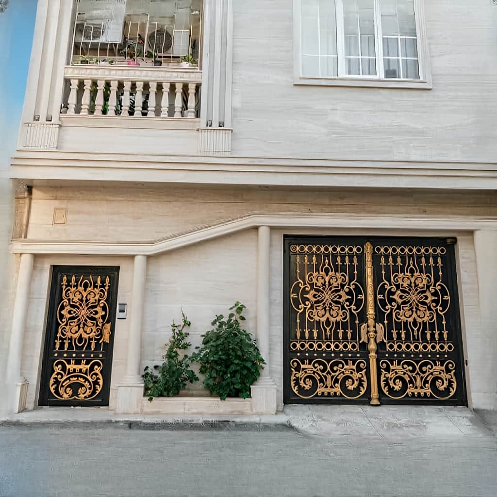 خرید و قیمت درب فلزی لاله کلاسیک