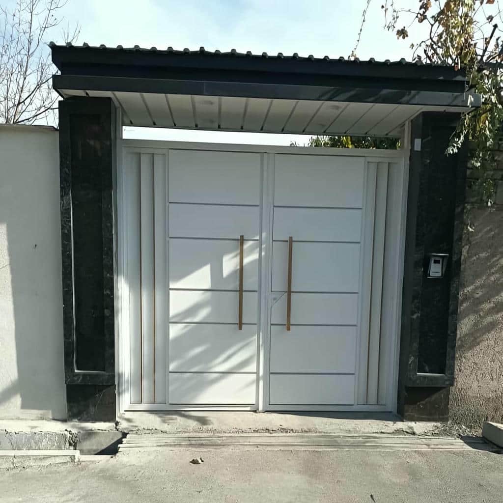 درب مدرن رادون ویلا پارکینگ