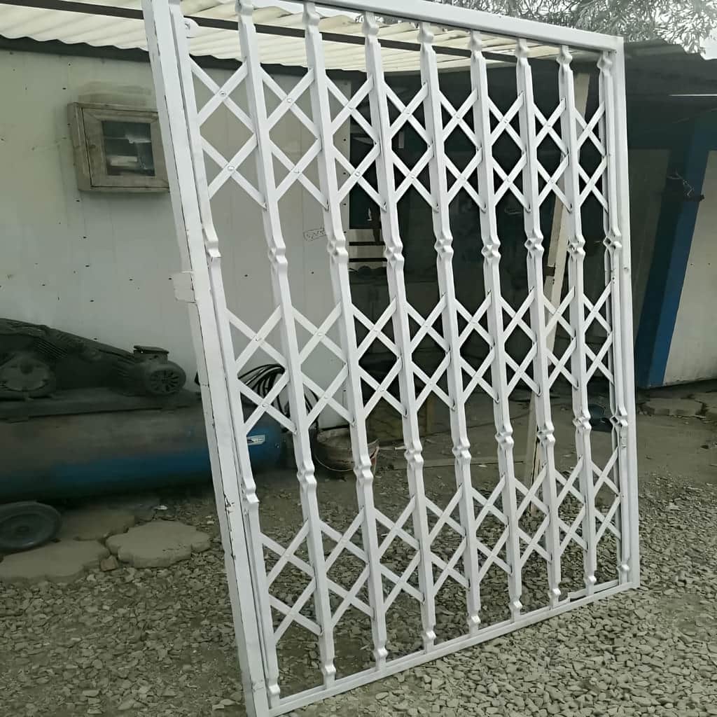 نصب حفاظ آکاردئونی سه گل در فشم
