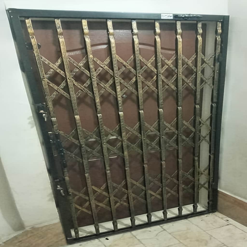 کارخانه حفاظ آکاردئونی سه گل در ایلام