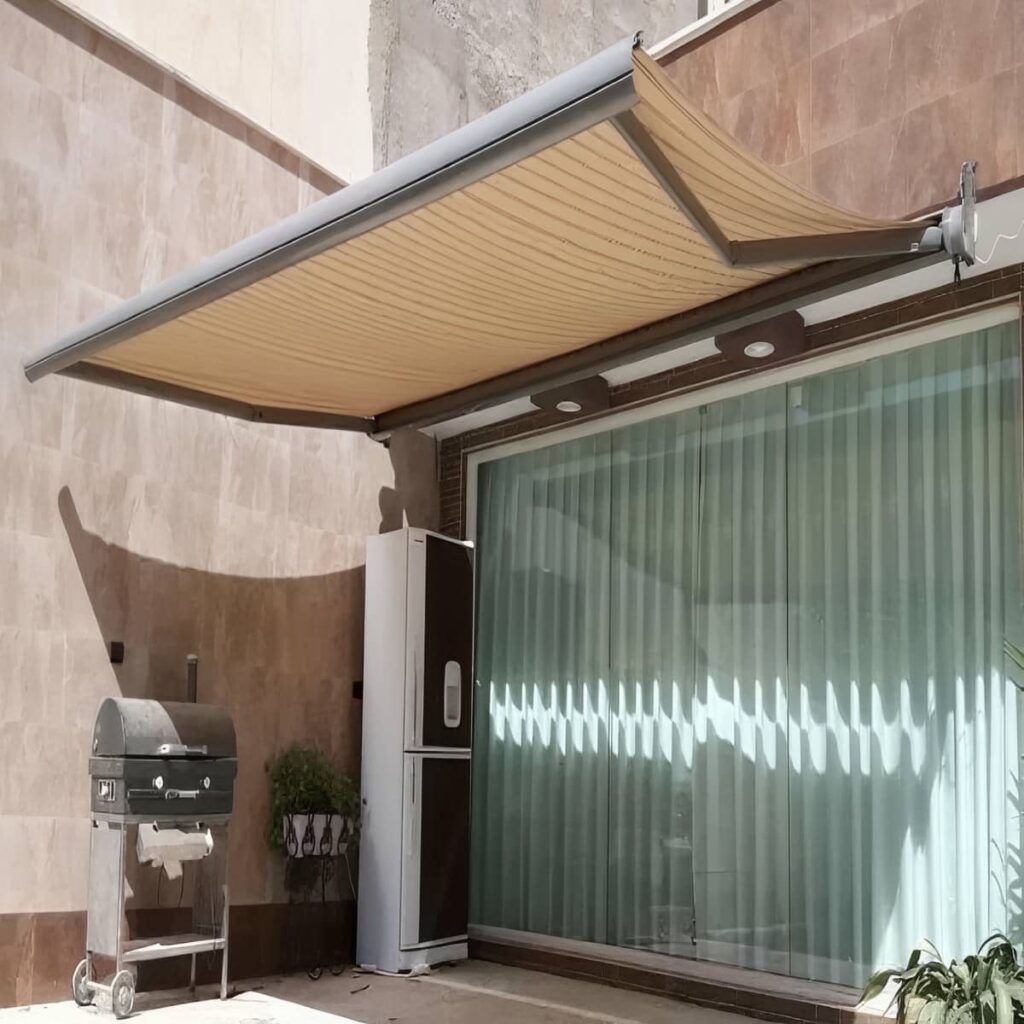 سایبان برقی بازویی اتوماتیک در چالوس