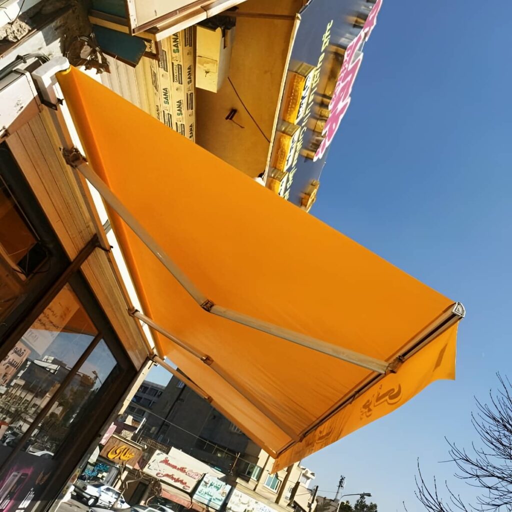 نصب سایبان برقی بازویی اتوماتیک ضدآب در فیروزکوه