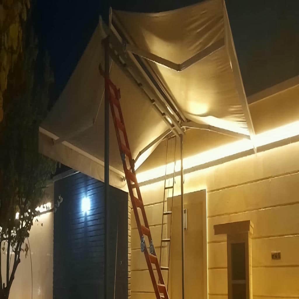 نصب سایبان برقی بازویی اتوماتیک ضدآب در گرگان