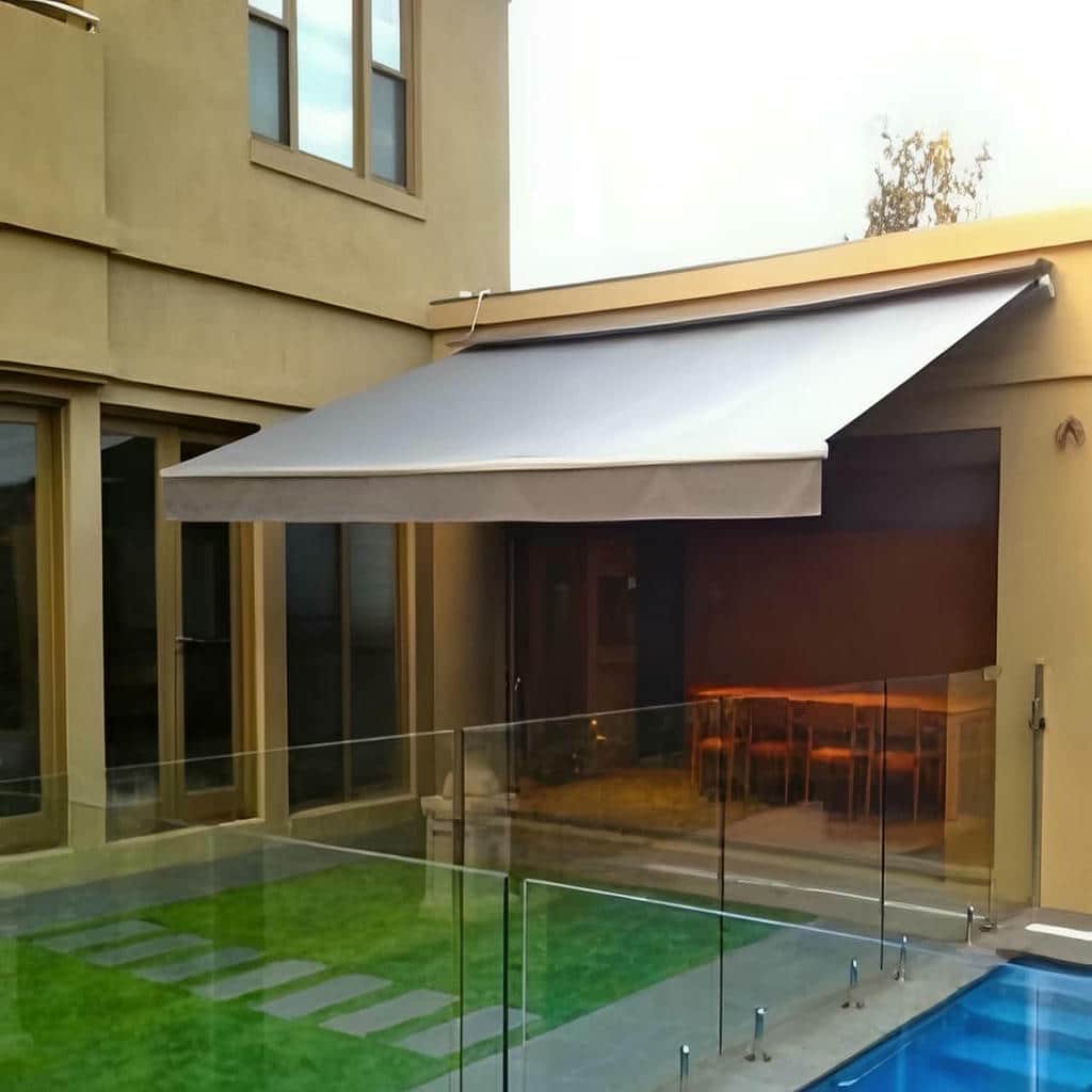 نصب سایبان برقی بازویی اتوماتیک پارچه ضدآب در سقز