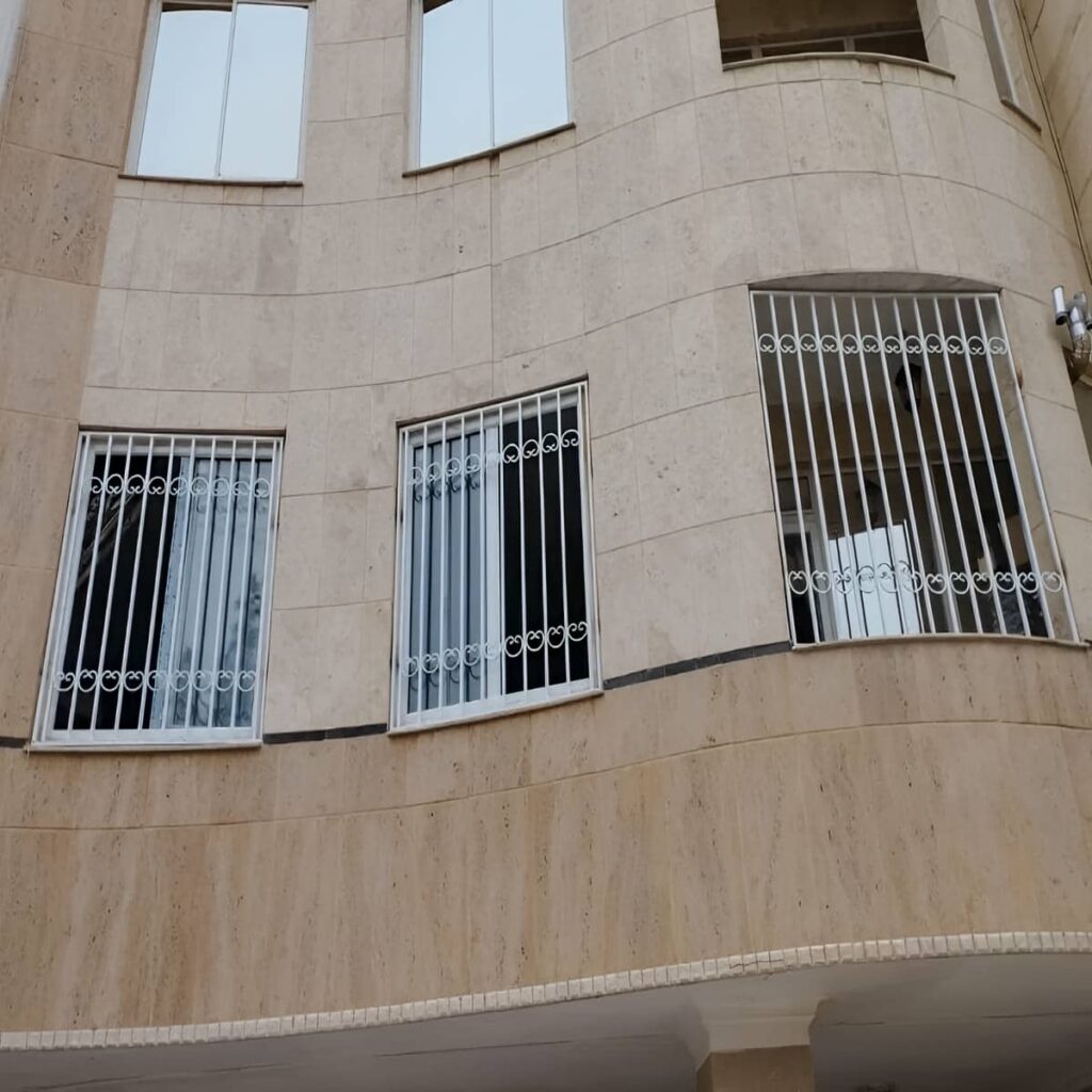 فروش نرده پنجره آهنی بازشو در فردیس کرج