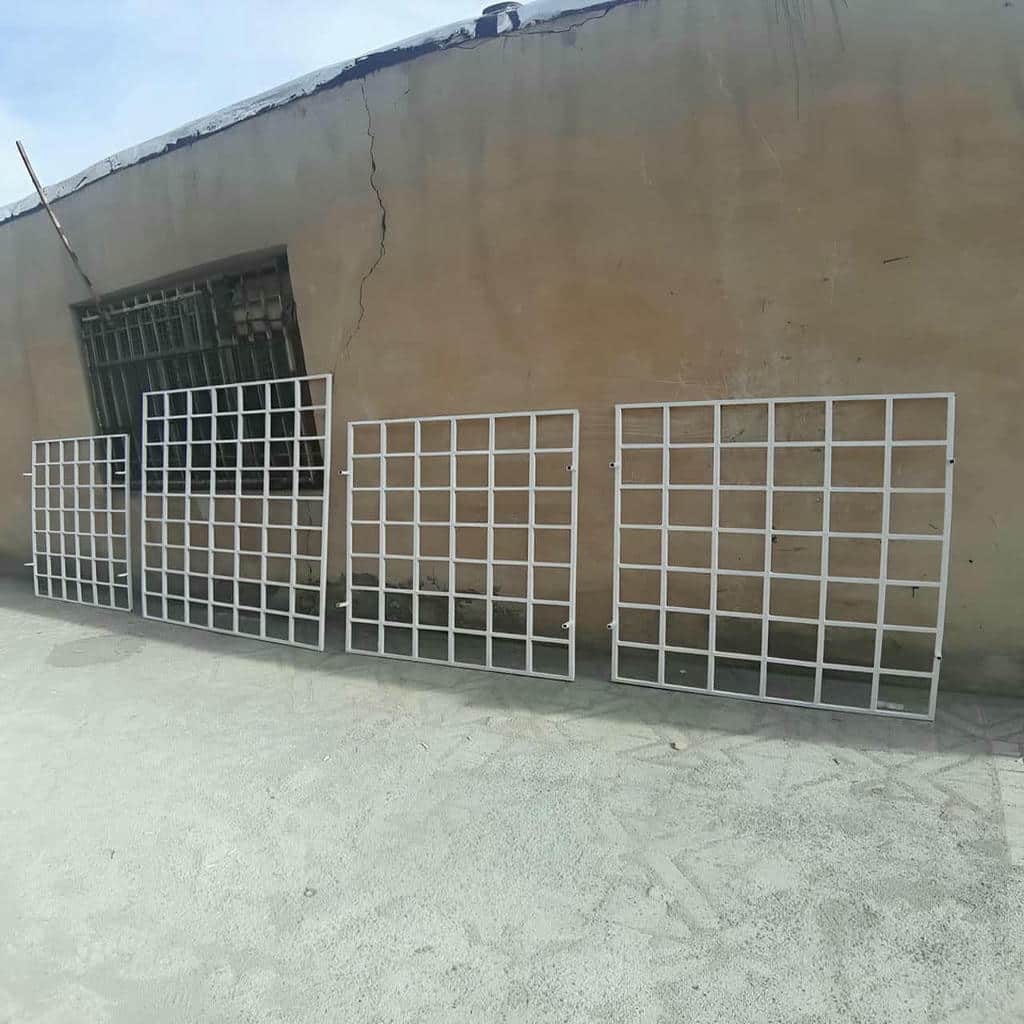 کارخانه حفاظ پنجره گرد کلاسیک در سمنان