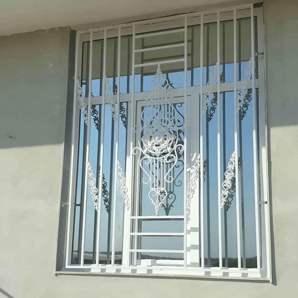 فروش حفاظ پنجره بازشو در کاشان