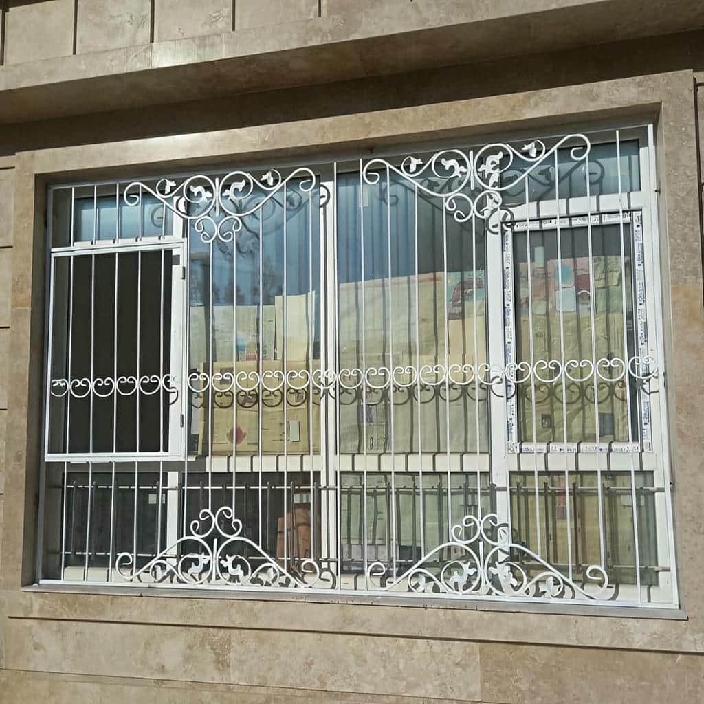 نرده پنجره حفاظ آهنی در اندیشه