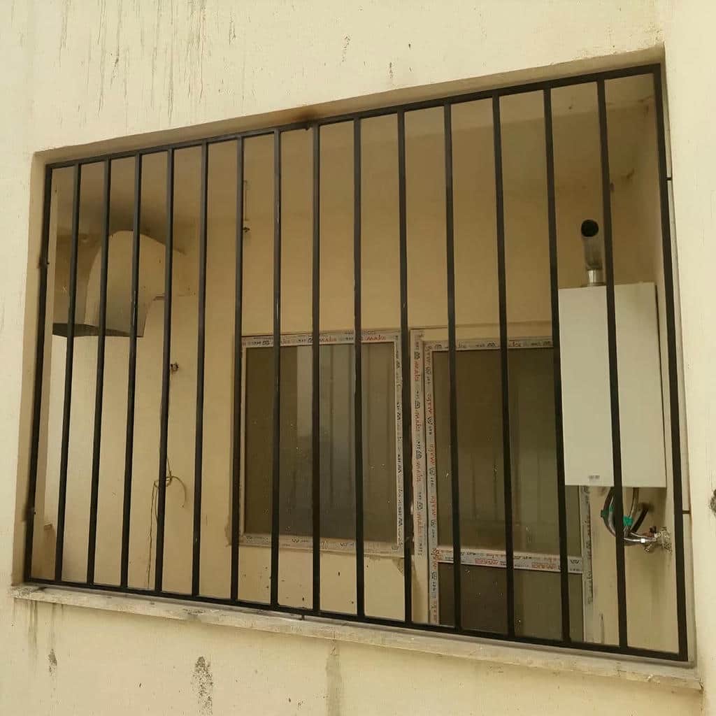 نرده پنجره حفاظ آهنی در پرند