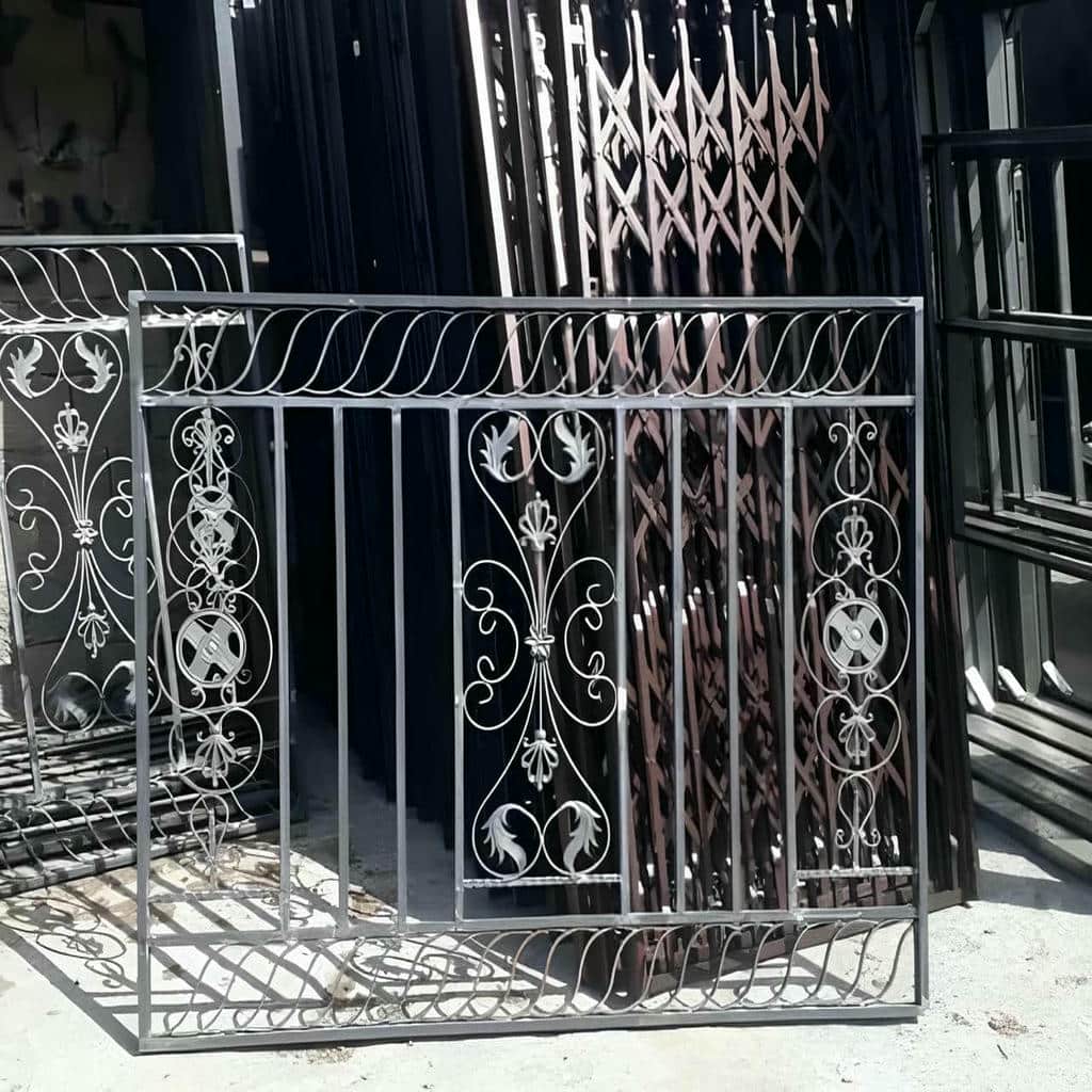 خرید حفاظ پنجره فرفورژه مدرن در اردبیل