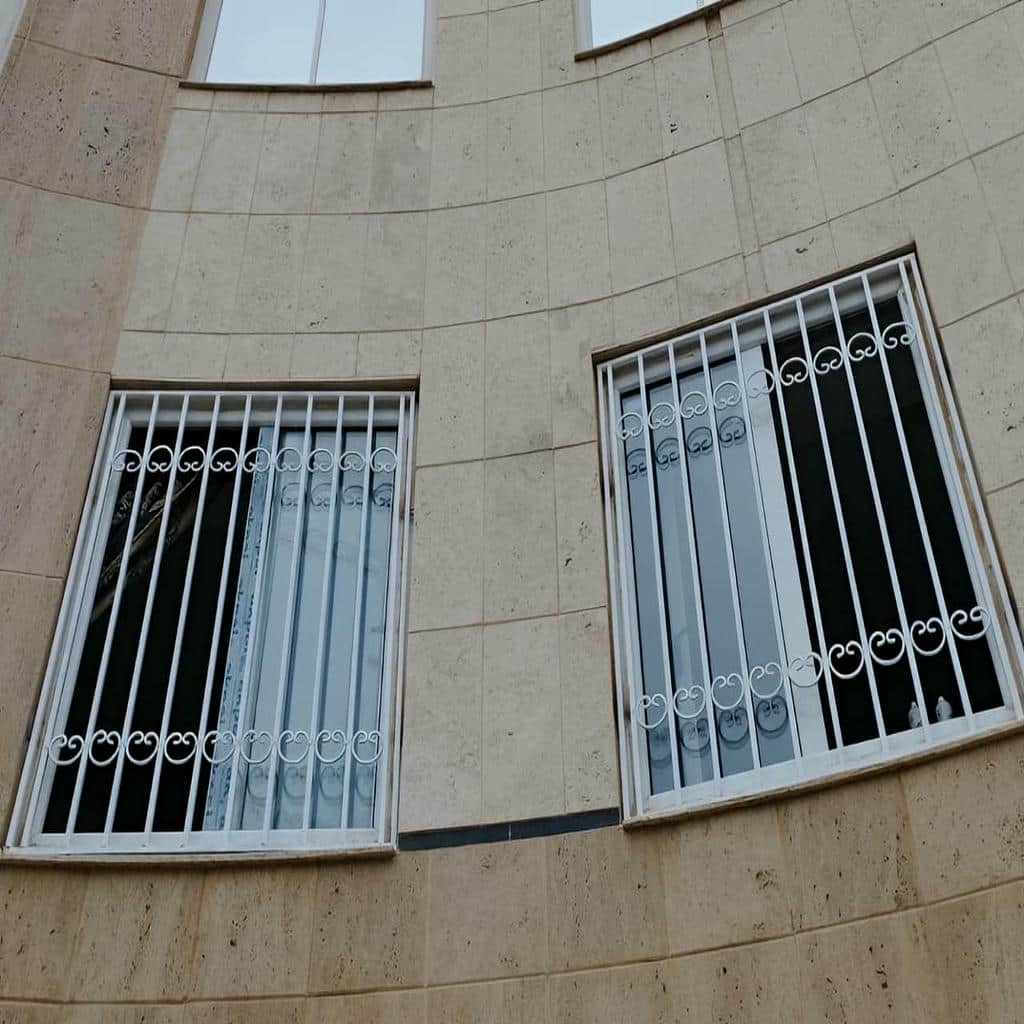 فروش نرده پنجره حفاظ آهنی بازشو در فشم