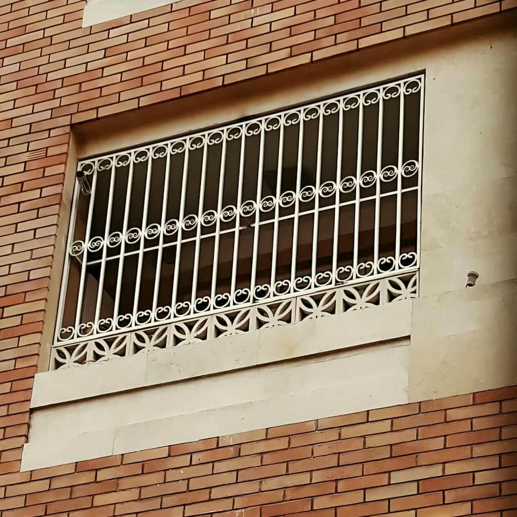 نصب حفاظ پنجره بازشو در مشهد