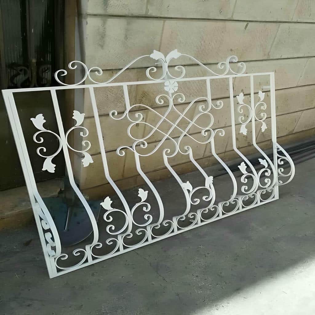 نصب حفاظ پنجره بازشو در تبریز