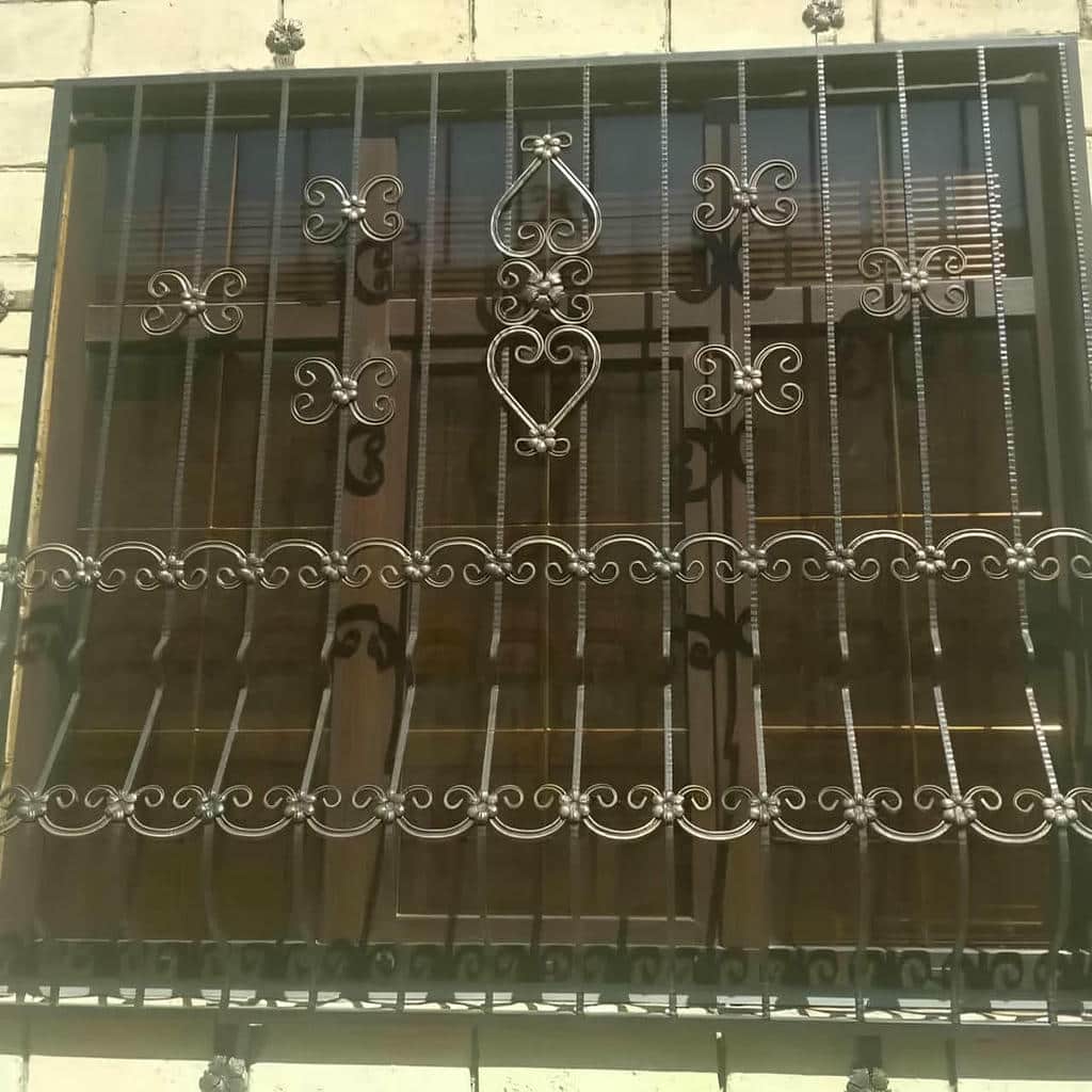 حفاظ پنجره در رفسنجان