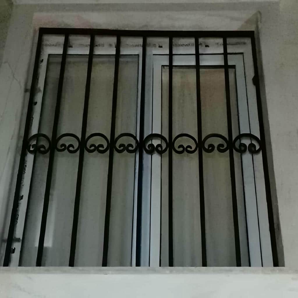 نصب حفاظ پنجره بازشو در چالوس