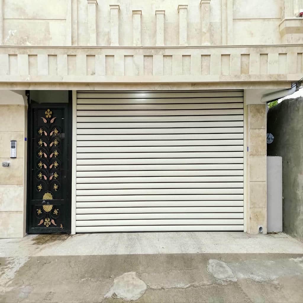 نصب کرکره برقی پارکینگ در قشم