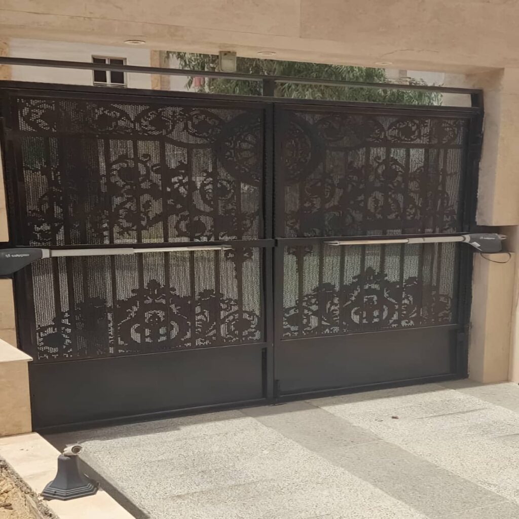 نصب جک درب پارکینگ اتوماتیک فرفورژه در اردبیل