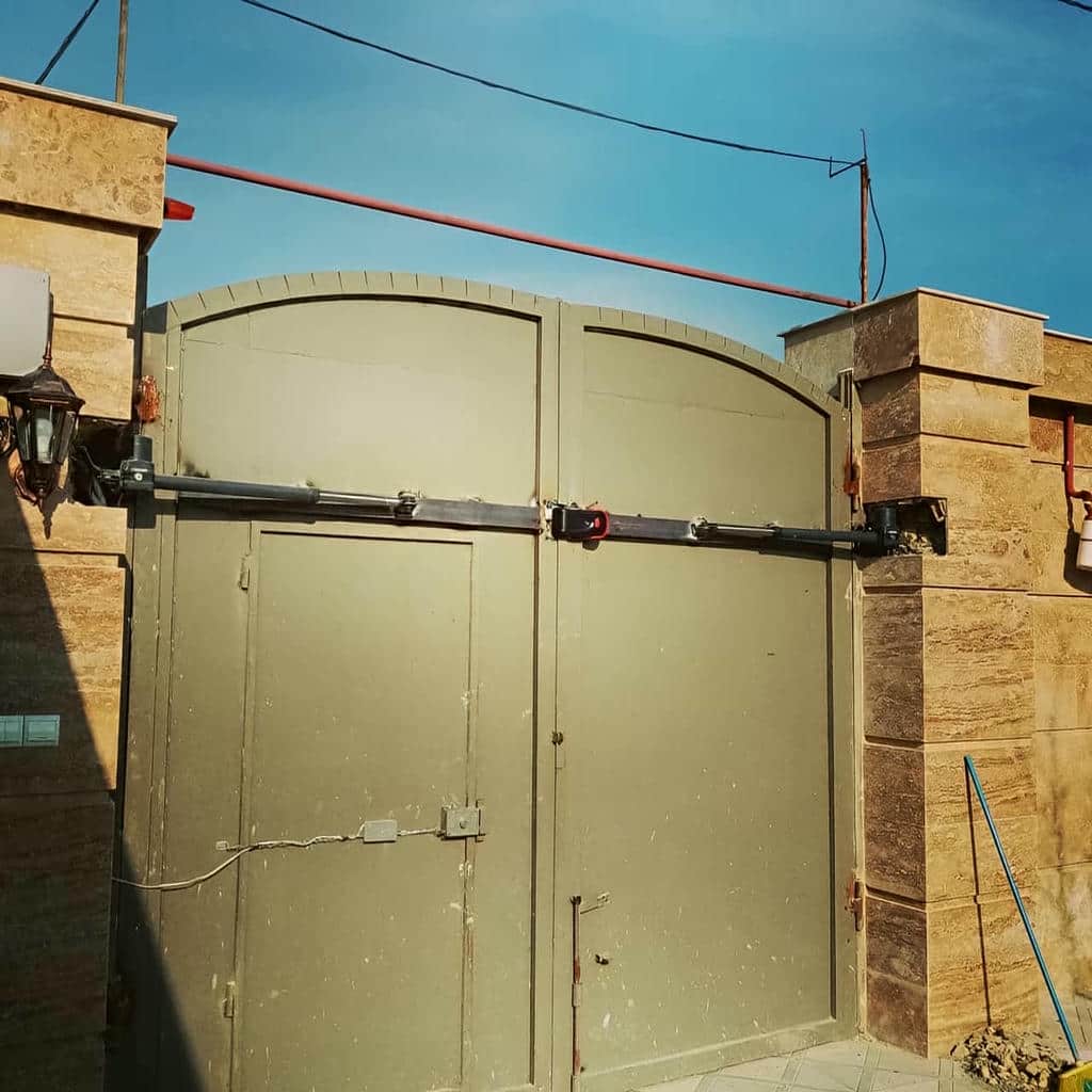 نصب جک درب پارکینگ اتوماتیک دهانه عریض در کردان