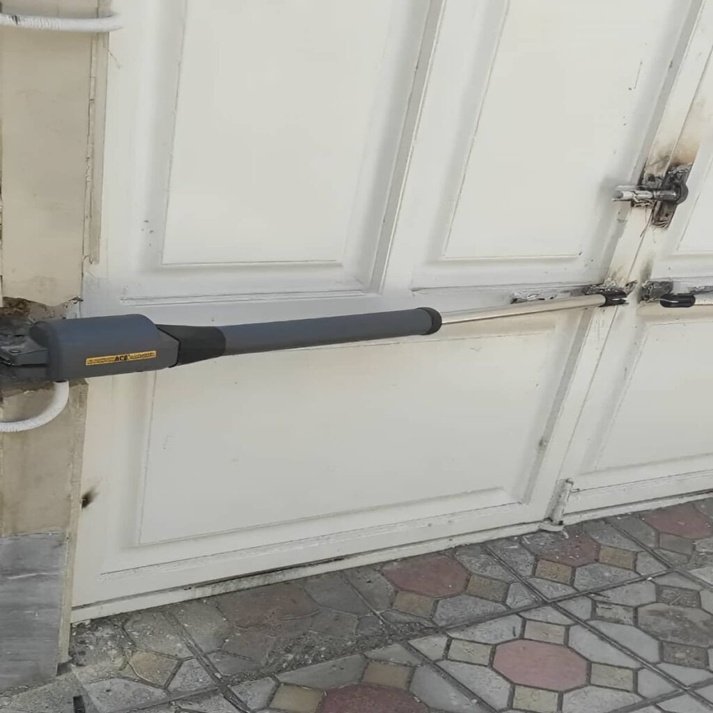 نصب جک درب پارکینگ اتوماتیک ضدزنگ در ایرانشهر