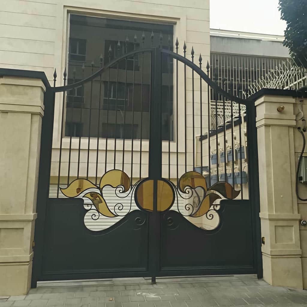 درب حیاط ویلا در ایلام