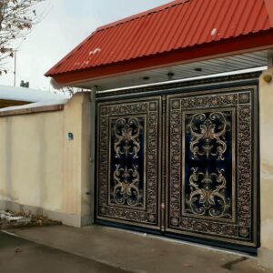 درب حیاط ویلا در چالوس