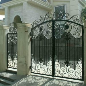درب حیاط ویلا در پردیس